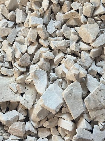 Мраморная крошка: Мраморная крошка, Белый, Ландшафтная, В тоннах — 27