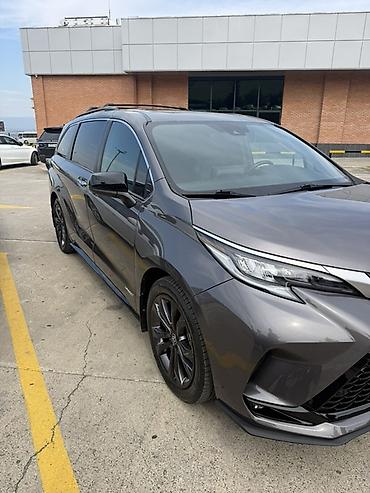 Toyota: Toyota Sienna: 2021 г., 2.5 л, Автомат, Гибрид, Минивэн — 3