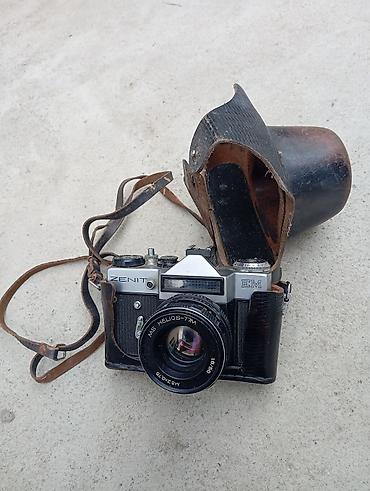 zenit e: Пленочный фотоаппарат Зенит-ЕМ с объективом МС Гелиос-77М-4 1.8/50 и — 2