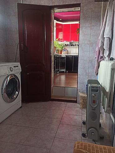 Продажа коттеджей и домов: В с.Теплоключенко продается большой благоустроенный дом.Имеются все — 16