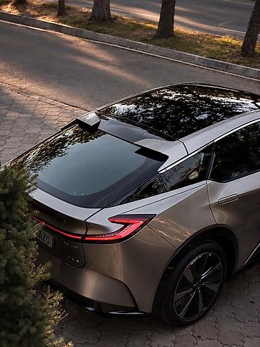 авто прод: Toyota bZ5: 2026 г., Электромобиль, Лифтбек — 1