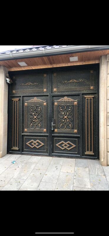 Darvazalar: Darvazalar, Həyət üçün