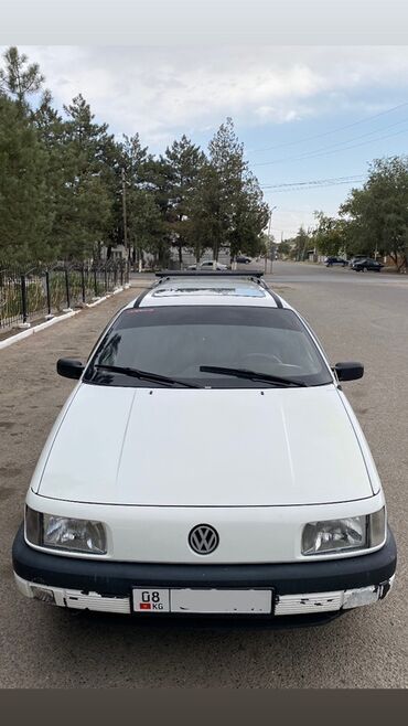 возможен обмен на дом: Volkswagen Passat: 1989 г., 1.8 л, Механика, Газ, Универсал