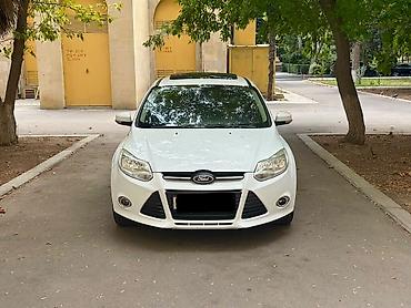 ford focus 2000: Ford Focus: 1.5 l | 2013 il 142523 km Sedan — 1