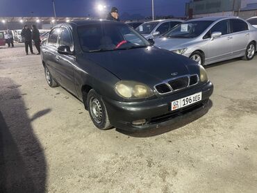 срочно сатылат: Daewoo Lanos: 1997 г., 1.5 л, Механика, Бензин, Седан