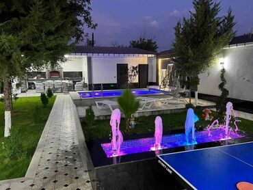 Посуточная аренда домов: Просторный дом с современной отделкой и благоустроенным двором. - — 16