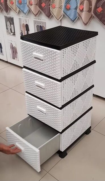 Dolablar: Yeni, Açılan, 4 qapılı Düz dolab — 2