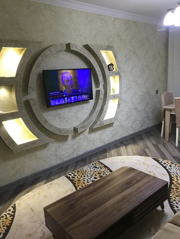 8mkr kirayə evlər: Xalqlar Dostluğu metrosu, Sərhədçi idman kompleksinin arxasında 9/7