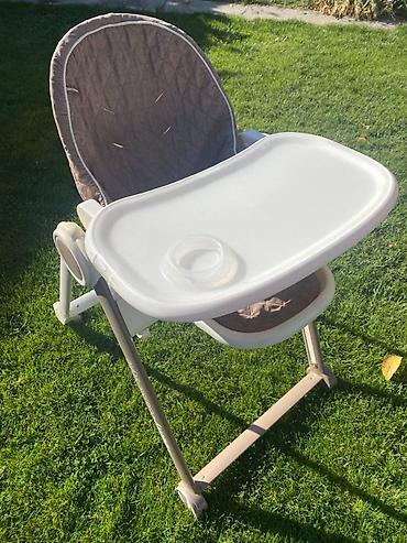 Стульчик для кормления Happy Baby Berny classic style на колёсиках. 3