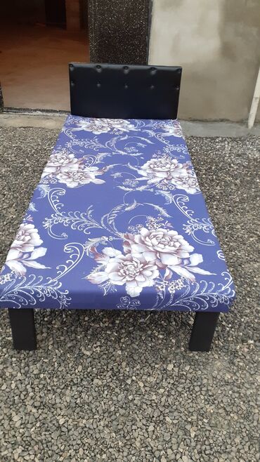 Çarpayılar: Kravatlar Təzə hazırları var Çatdırılma münasib qiymətə Bir nəfərlik — 8