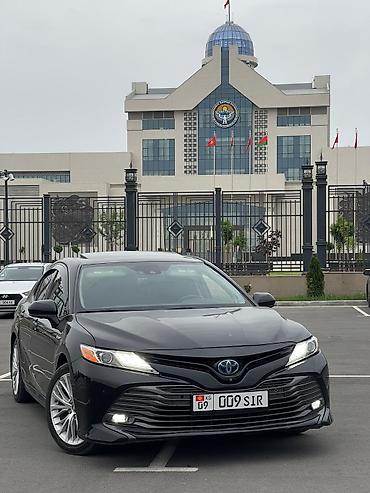 mersedes s klas: Toyota Camry: 2018 г., 2.5 л, Автомат, Гибрид — 9