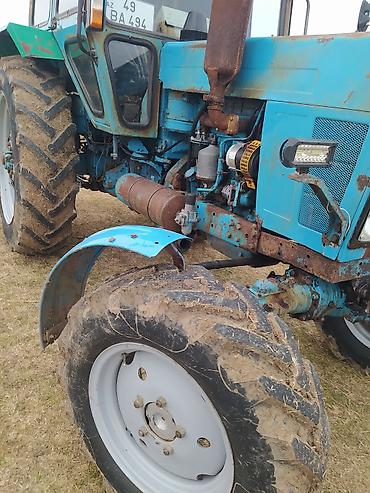 Traktorlar: Minsk Traktor Zavodunun Belarus seriyasından dördçəkən traktor — 8