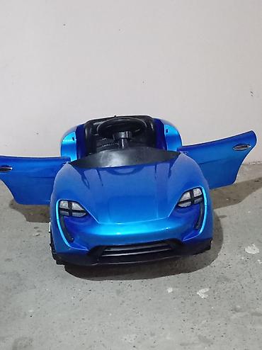 Uşaq üçün elektrik maşınları: Uşaq üçün elektrikli minik maşını – mavi rəngdə, sport kupe dizaynı — 5