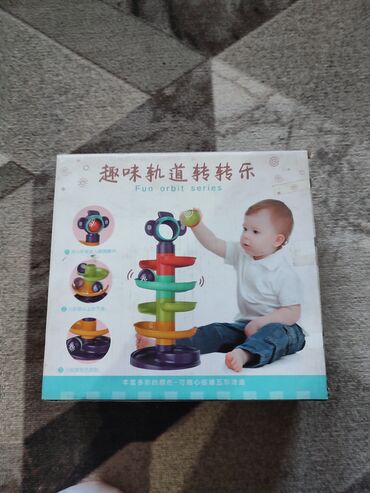 детские развивающие игрушки: Продаю развивающую игрушку . Б/у. Состояние отличное . Отдам за 300