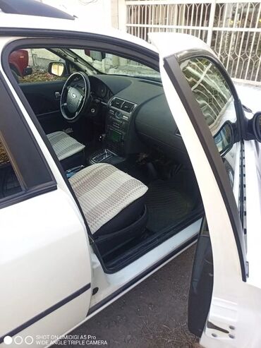 Ford: Ford Mondeo: 2 l | 2004 il 544544 km Universal — 10