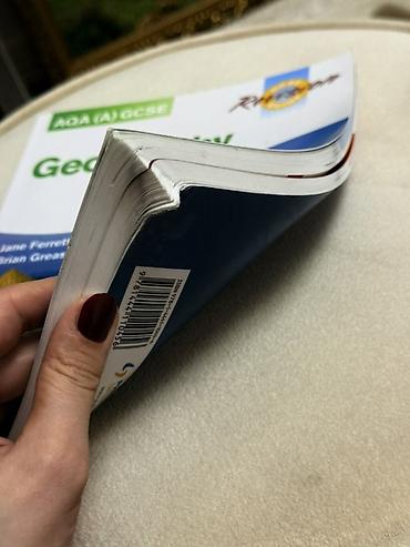 under armour: Məhsul: AQA (A) GCSE Geography – Revision Guide Müəlliflər: Jane — 3
