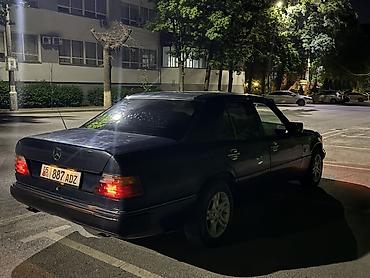 x class: Mercedes-Benz W124: 1992 г., Седан — 4