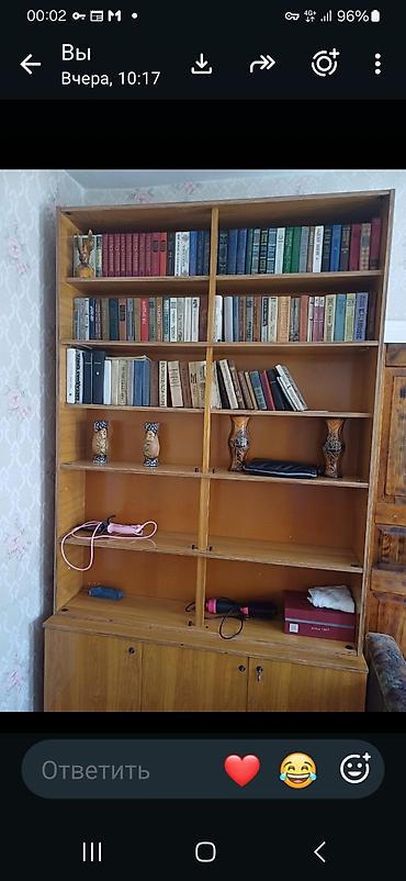 Книжный шкаф, Б/у, Дерево at lalafo.kg Книжный шкаф, Б/у, Дерево