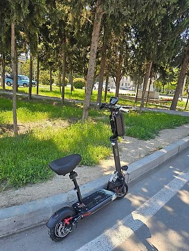 elekdirikli sukuter: İşlənmiş Elektrik samokat 10", > 1000 Vt, > 45 km/s, Rayonlara çatdırılma — 1