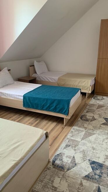 Посуточная аренда комнат: 400 м², С мебелью — 6