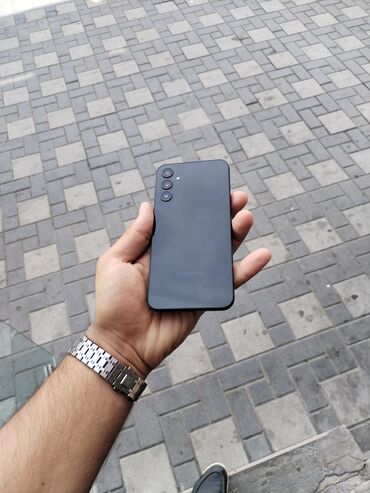 samsung sade telefon: Samsung Galaxy A24 4G, 128 ГБ, цвет - Серый, Кнопочный, Отпечаток пальца, Две SIM карты