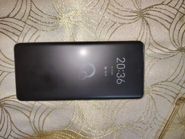 iphone 8 plus qiymeti irşad: Heç bir problemi və cızığı yoxdur. Hər şey üstündə veriləcək. Real