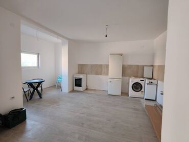 Prodaja stanova: 4 sobe, 98 kv. m, 1 sprat — 10