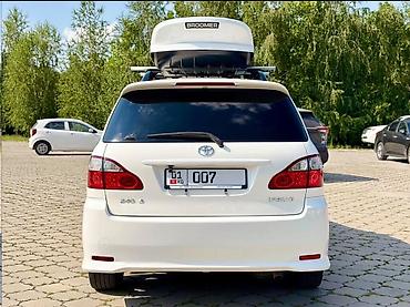 2003: Toyota Ipsum: 2003 г., 2.4 л, Автомат, Бензин, Минивэн — 4
