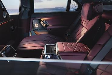 BMW: BMW 7 series: 2022 г., 3 л, Автомат, Бензин, Седан — 16