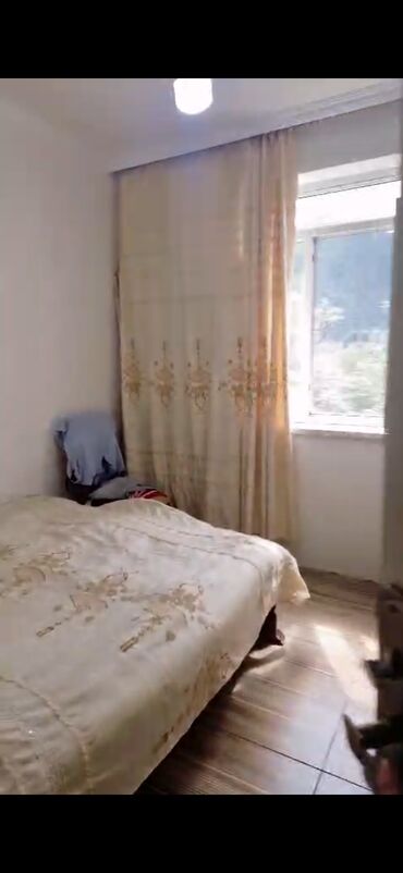 Uzunmüddətli kirayə mənzillər: Diqqetle oxuyun. İlk ay 350 azn . Sonraki aylar 200 azn . Tam mebellı — 8