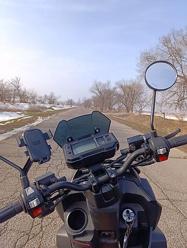 Скутеры: СРОЧНО Скутер/мопед класса ADV с увеличенными колёсами и туристическим — 2