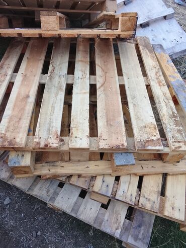 диван угловой кожаный: Поддон Курулуш материалдары үчүн, Колдонулган, Буюртмага