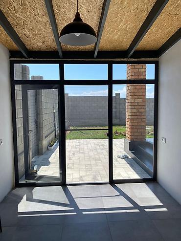 Продажа коттеджей и домов: Продается дом в селе Чон-сарыой дом расположен со стороны озера, до — 9