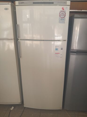 masaj baki: Б/у Двухкамерный Siemens Холодильник цвет - Белый