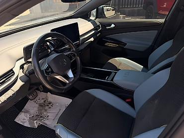 кабина муровей: Volkswagen ID.4: 2022 г., Автомат, Электромобиль, Кроссовер — 3