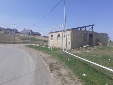1 otaqli evler kreditle: 4 otaqlı, 6 kv. m, Kredit yoxdur, Orta təmir