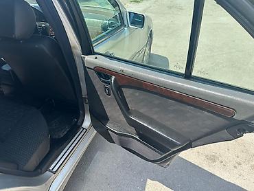 w202 salon: Mercedes-Benz C 230: 2.3 l | 1996 il Sedan — 6