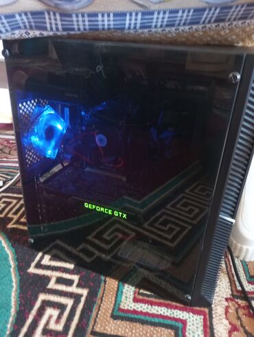 personal kompüter: I5 ram 12 .Vega gtx iki nüvəli. 250 ssd 1tb hdd ramil artırmaq olur