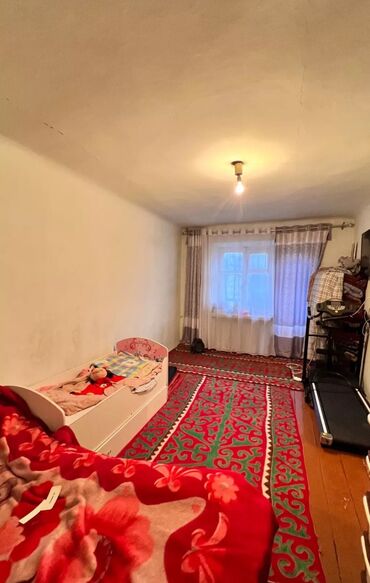 сдаю квартиру кызыл аскере: 1 комната, 30 м², Хрущевка, 3 этаж, Косметический ремонт