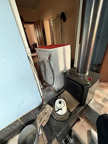 Продажа коттеджей и домов: 🏡 Продаётся участок с домом в Эркин-Тоо 2 📍 Тихий и перспективный — 14