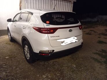 срочно продаю в связи с переездом: Kia Sportage, белый кроссовер - Кузов: 5‑дверный SUV, белый цвет