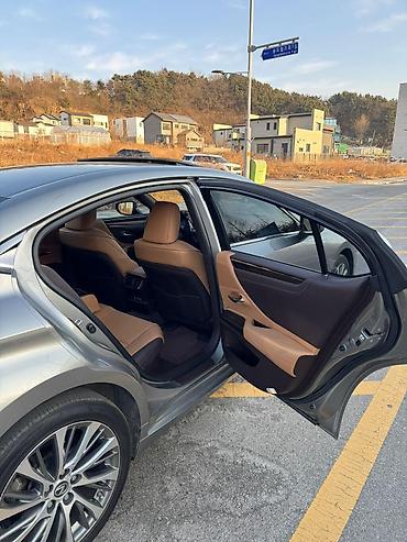 Lexus: Lexus ES: 2019 г., 2.5 л, Гибрид at lalafo.kg — 13 Lexus: Lexus ES: 2019 г., 2.5 л, Гибрид — 13