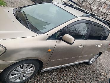byd e2 2024: Toyota Avensis Verso: 2003 г., 2 л, Автомат, Бензин, Минивэн — 5