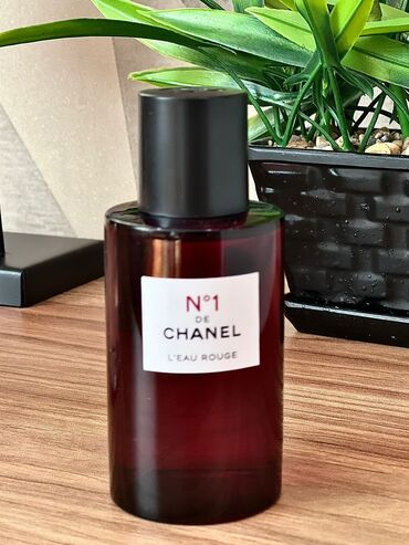 lucia eau de parfum 100ml: Qadınlar üçün möhtəşəm qoxulu Chanel Parfümü. Orginal Testerdi