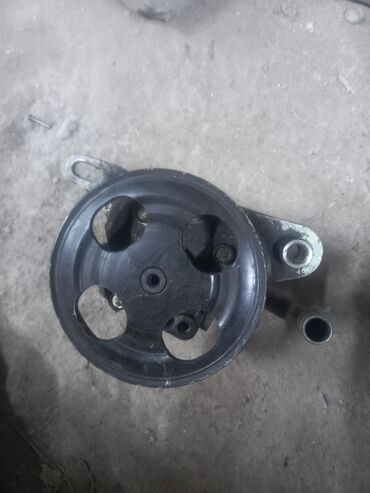 Другие автозапчасти: Гур мазда 323