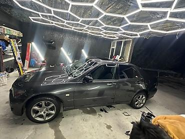гаражные распродажа: Lexus IS: 2003 г., Автомат, Бензин, Седан — 1