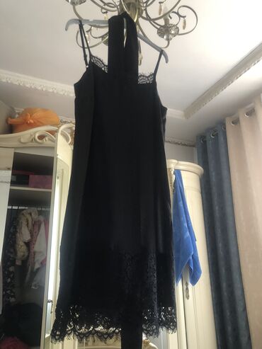 платья новый год: S (EU 36), M (EU 38), цвет - Черный