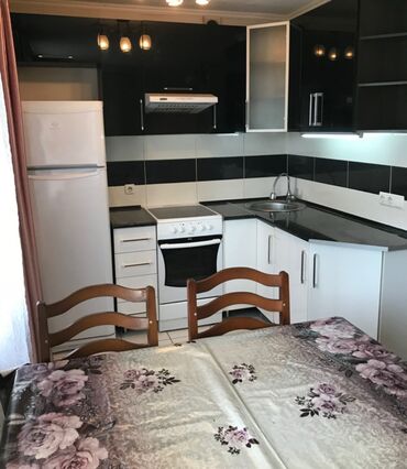 квартира псо пишпек: 3 комнаты, 53 м², Хрущевка, 3 этаж, Евроремонт