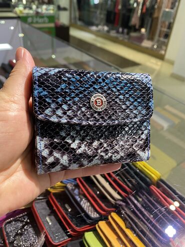 Кошельки: Маленькие кошельки — 8