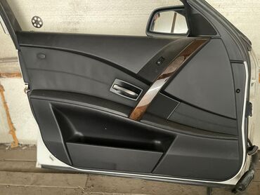 салон е60: BMW E60 Обшивка дверей, дверные ручки Бмв е60 правый руль Японец в